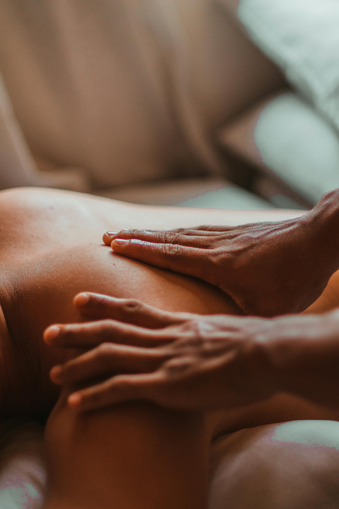 Pourquoi le massage érotique reste l’un des meilleurs jeux à deux