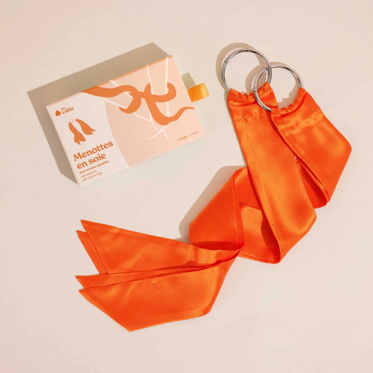 Menottes en soie My Lubie orange luxueuses et confortables